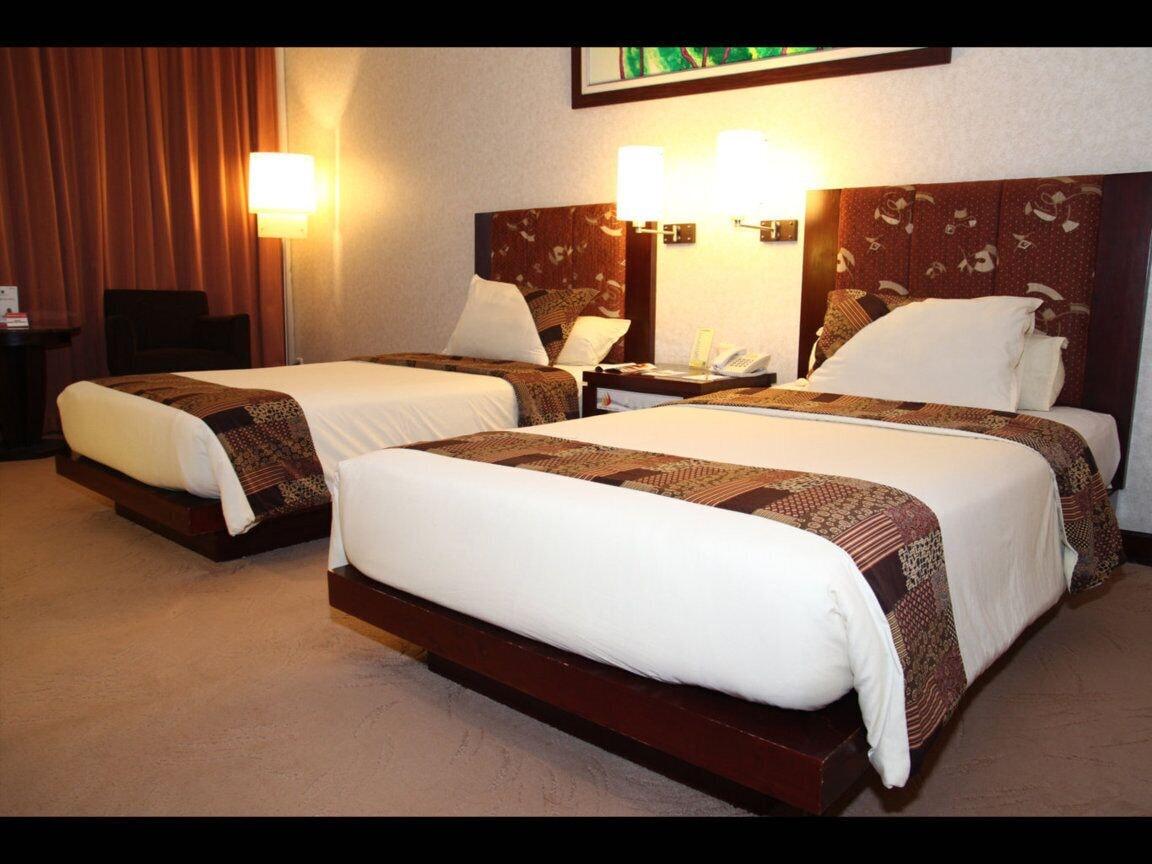 Grand Wahid Hotel Salatiga Kültér fotó