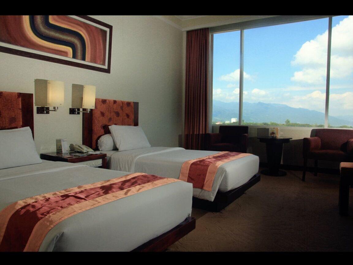 Grand Wahid Hotel Salatiga Kültér fotó