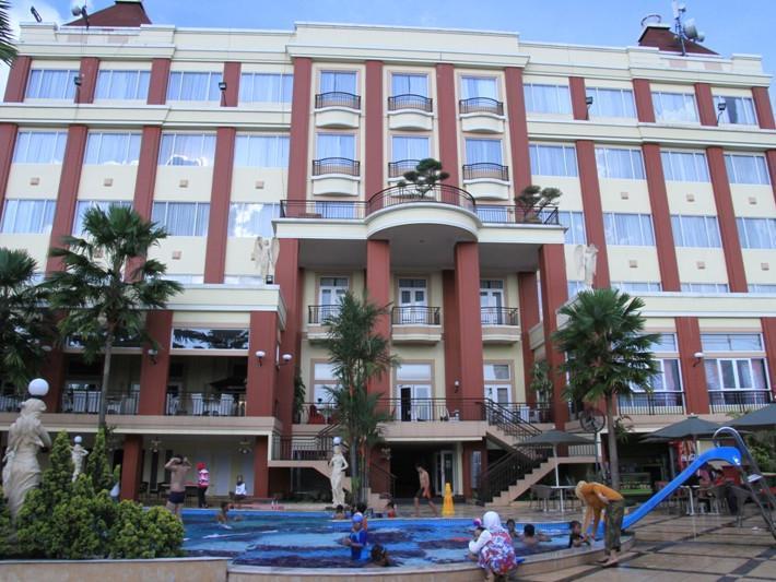 Grand Wahid Hotel Salatiga Kültér fotó