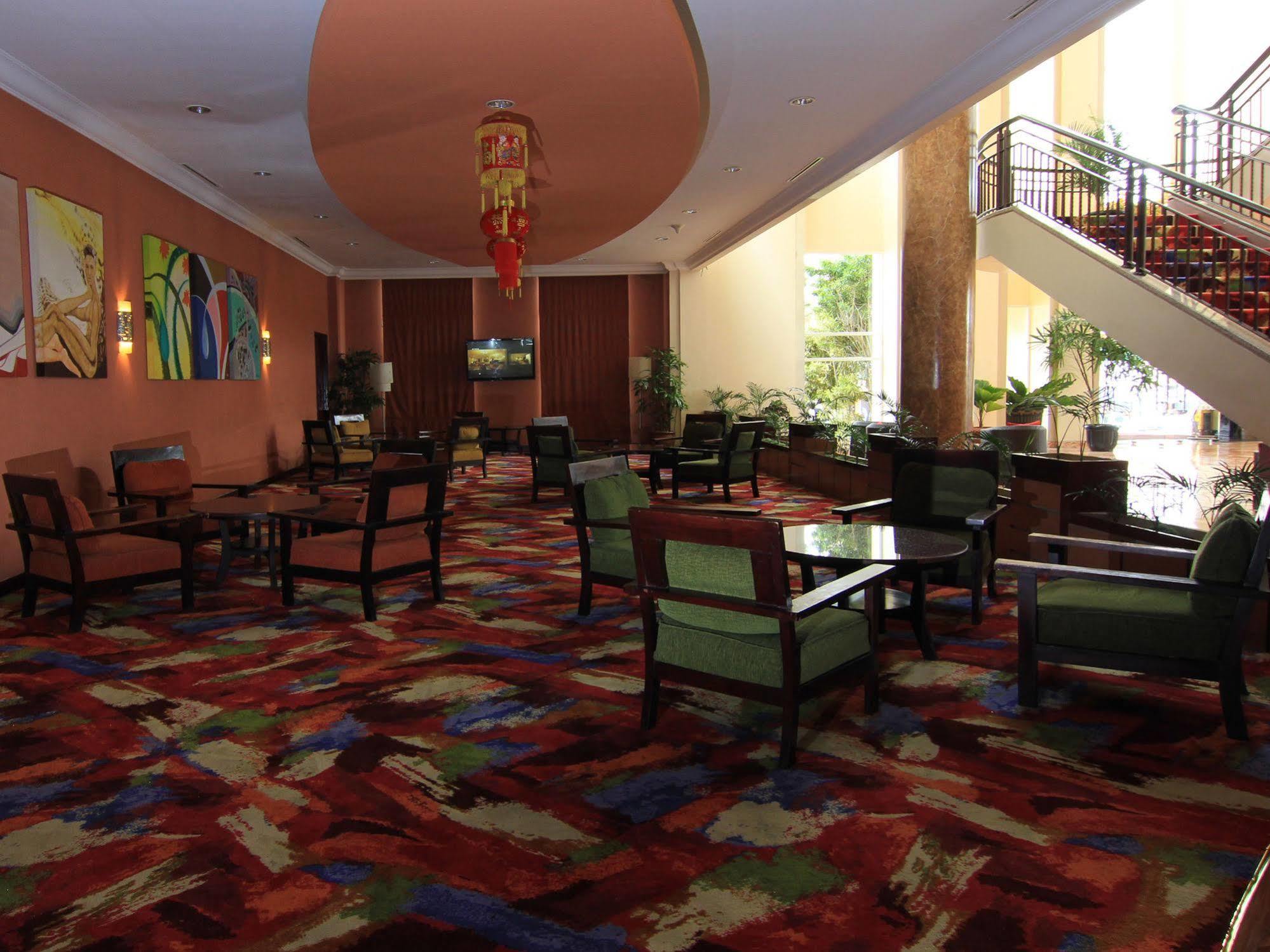 Grand Wahid Hotel Salatiga Kültér fotó